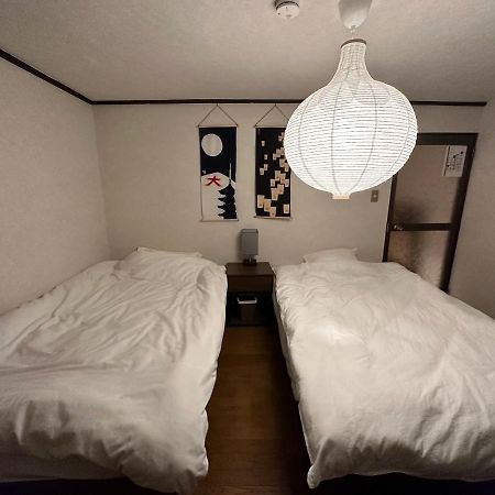 奈良公園徒歩15分古民家リノベーション貸切一軒家 Guest House奈良紀寺 מראה חיצוני תמונה